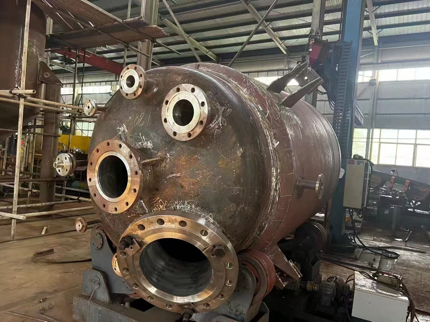Forming and fit-up of a head onto the shell